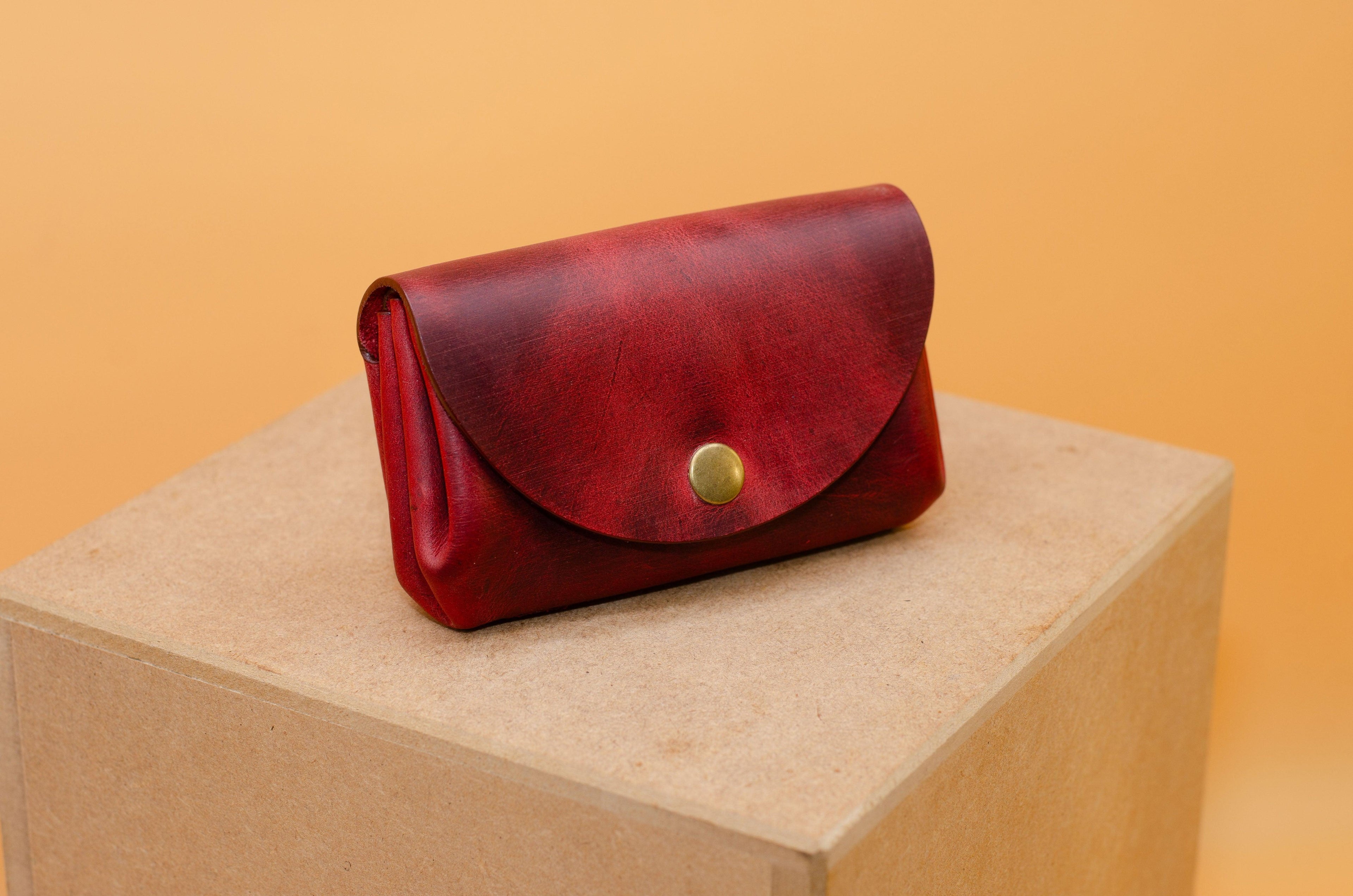 Kleine Geldbeutel für Damen. Minimalistisches Portemonnaie für Frauen. Geschenke für Sie. Schlanke Brieftasche. Größe cir. 11,5x8x3,5cm. - KATAAB