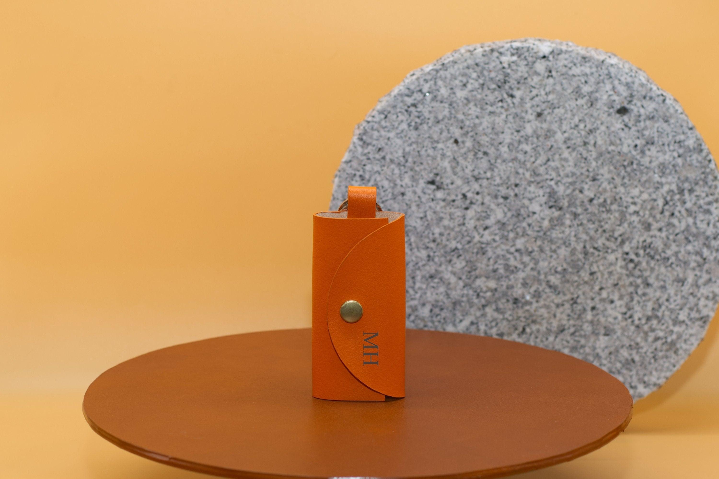 Ordnung mit Stil: Wie ein Leder-Key-Organizer deinen Alltag erleichtert - KATAAB