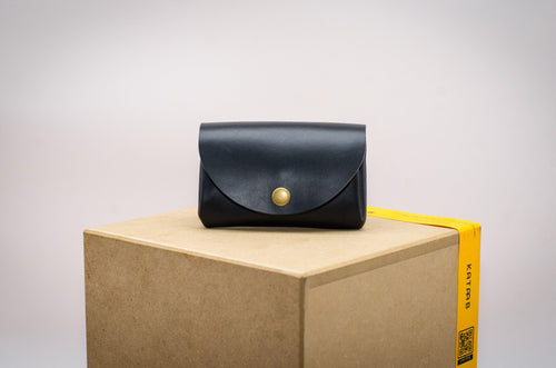 Minimalistisches Portemonnaie für Frauen. Geschenke für Frauen. Kleine Geldbeutel für Damen. Portemonnaie für Damen.Größe cir. 11,5x8x3,5cm. - KATAAB