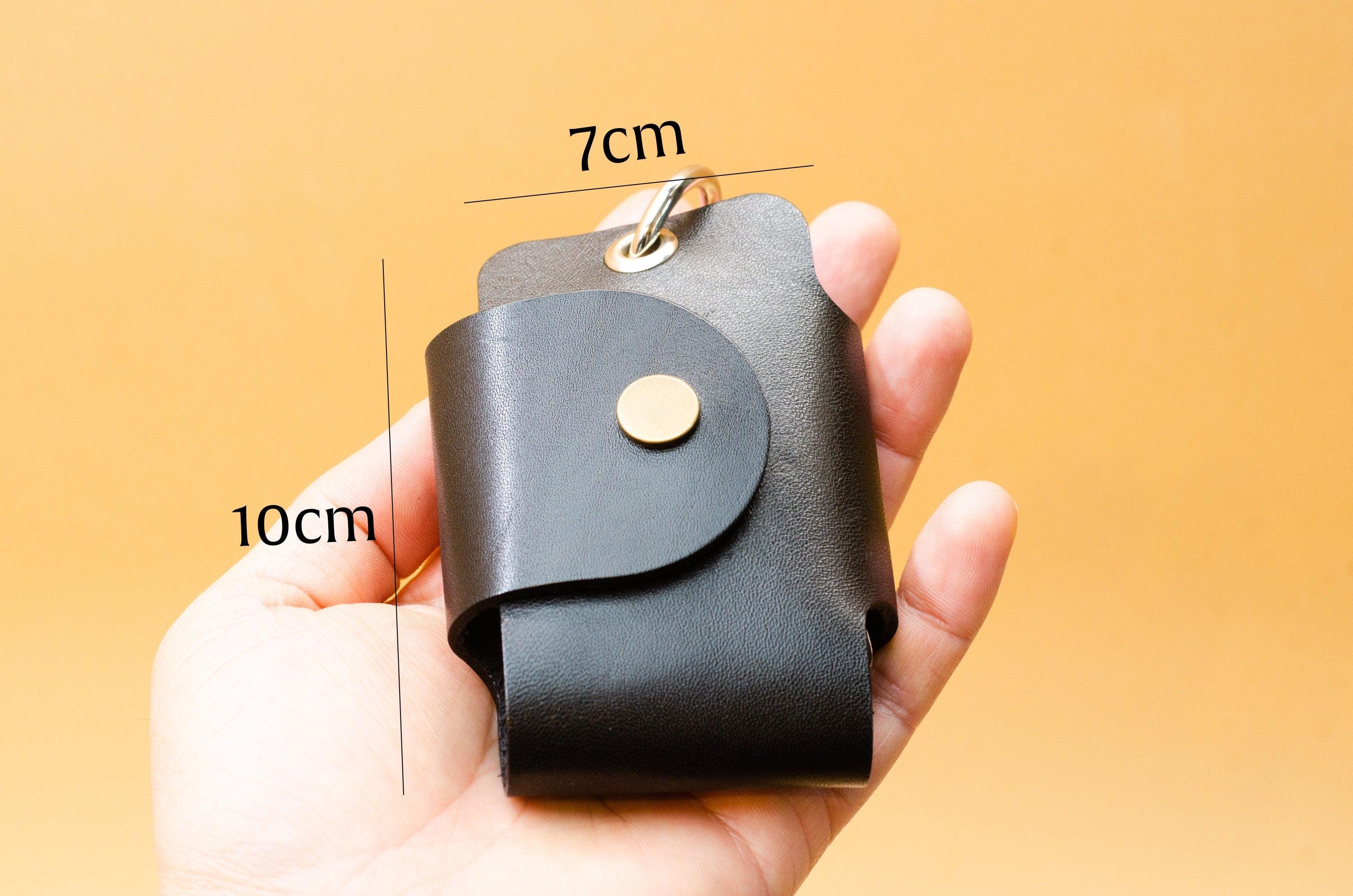 Schlüsseltasche aus Leder. Schlüssel Etui für Auto mit Gravur. Schlüsseltasche für Auto.Schlüssel Etui. Car key case. Geschenke für ihn. - KATAAB