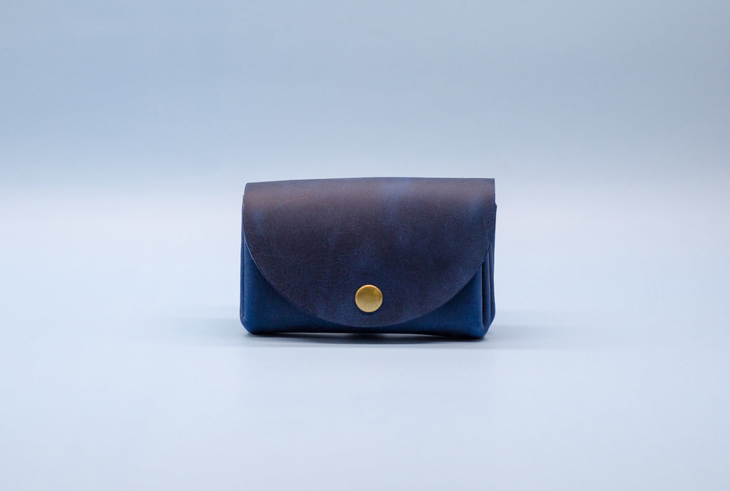 Kleine Geldbeutel für Damen cir. 11,5x8x3,5cm. Schlanke Brieftasche für Damen. Minimalistisches Portemonnaie für Frauen. Geschenke für Sie.
