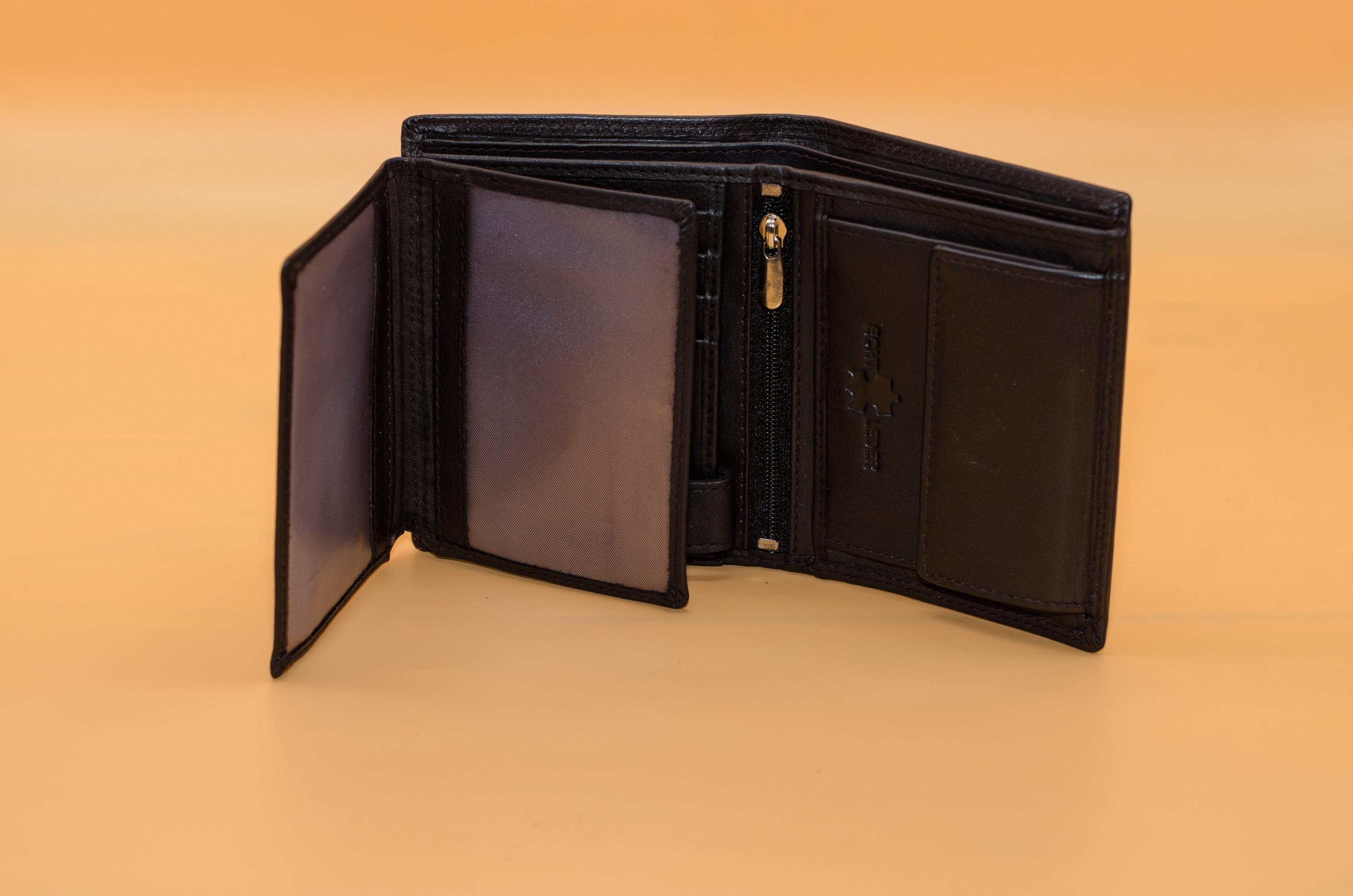 Personalisierte Herren Geldbörse cir. 12x9,5cm. Herren Brieftasche mit individueller Gravur. Perfektes Jahrestagsgeschenk für den Mann. - KATAAB