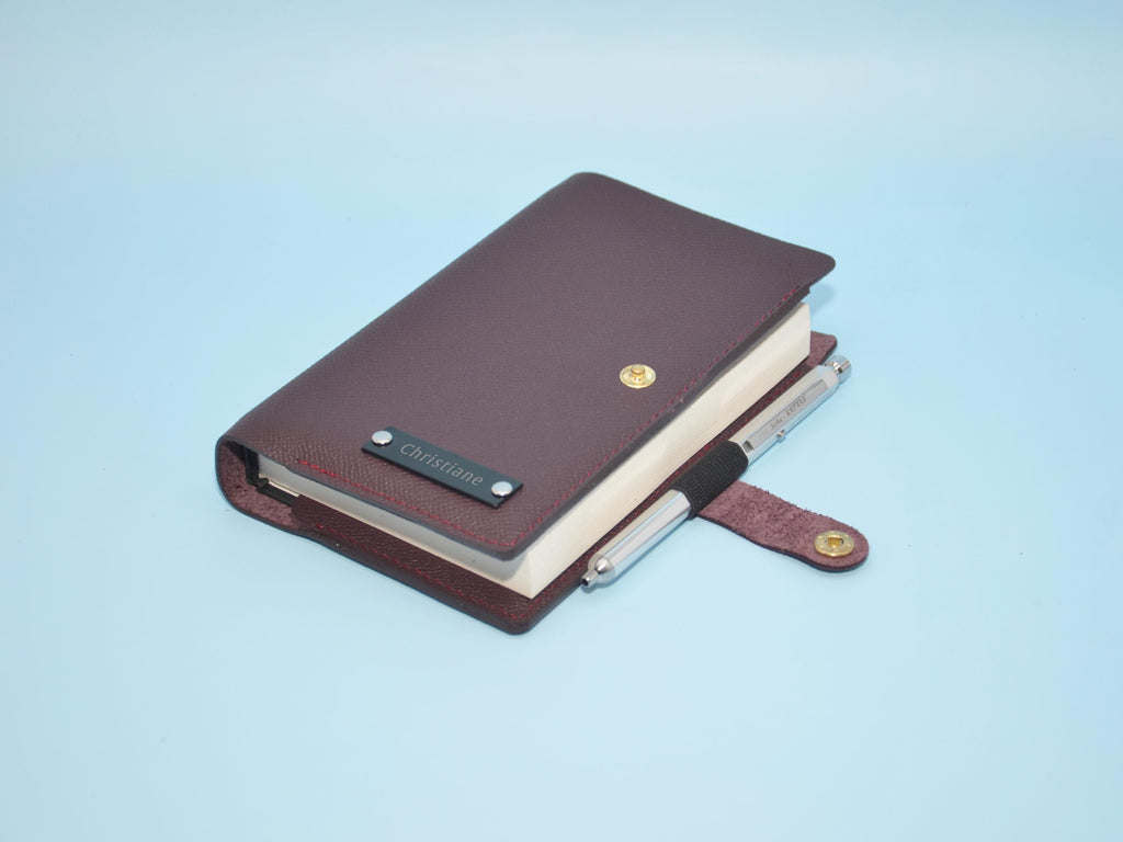 Personalisierte Leder Buchhülle A5 – Nappa-Leder mit Epsom-Prägung, Refill Tagebuch, Geschenk Journal Cover. Geschenke für sie oder ihn.